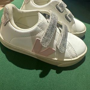 Veja Esplar Sneakers